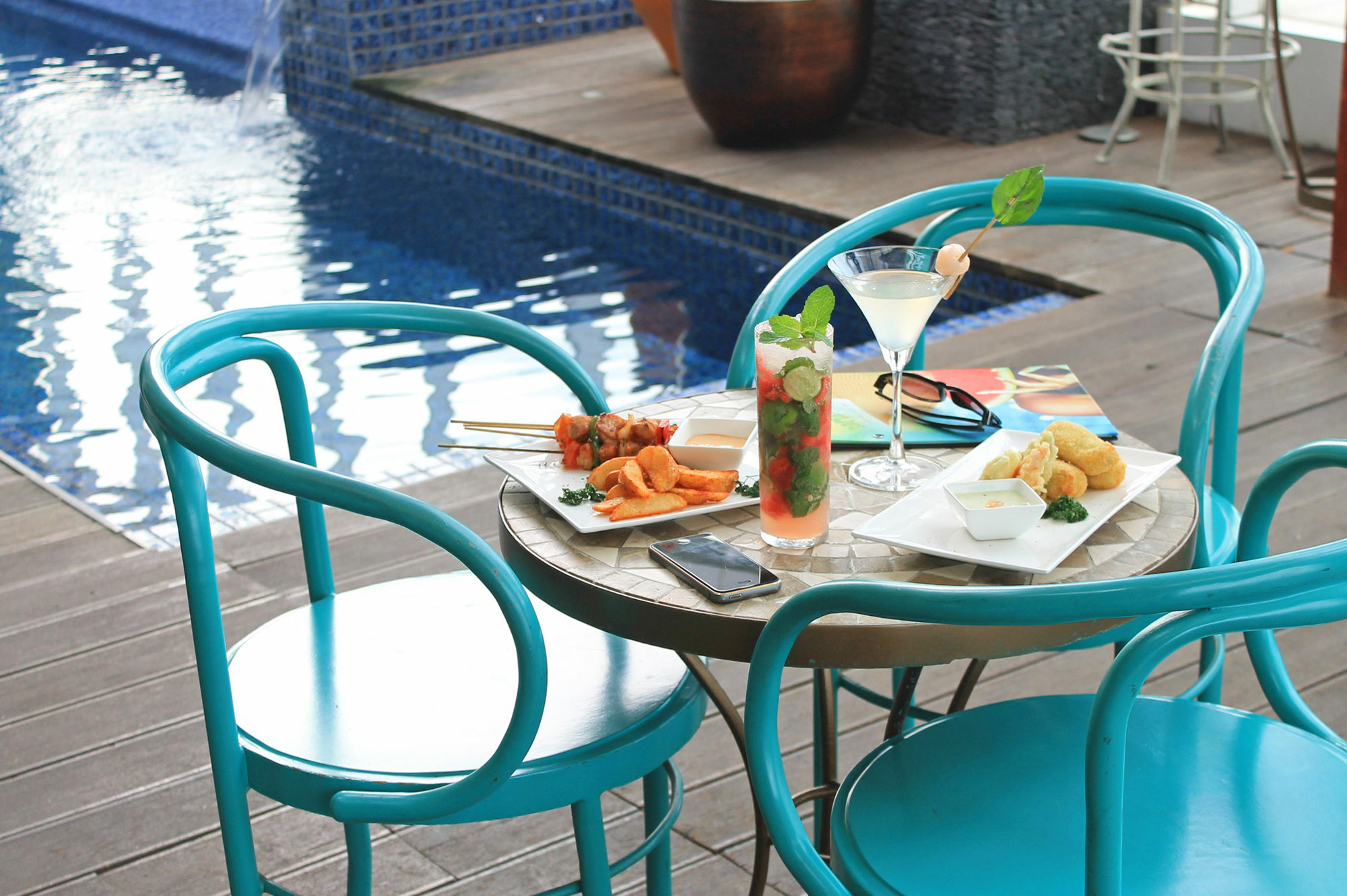 Mercure Simatupang 4*